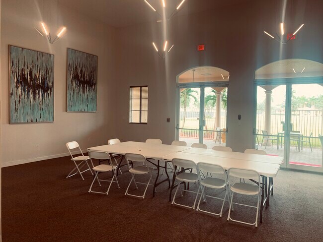 Building Photo - 3532 NW 29th Ct