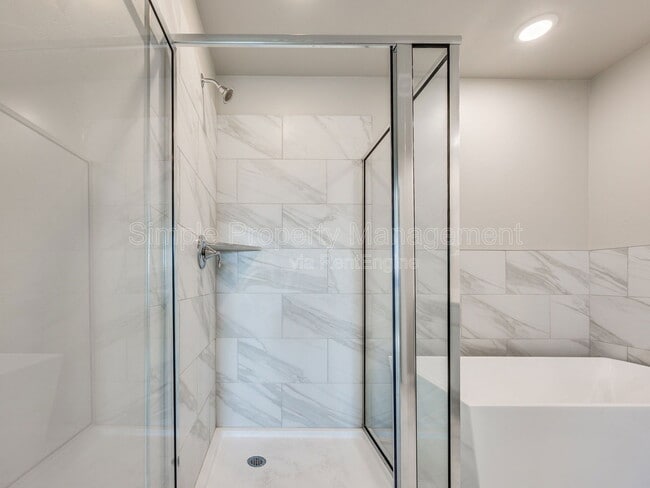 Building Photo - 7532 NW 143rd St