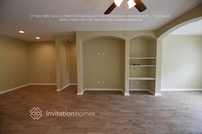 Building Photo - 1004 Crystal Carbon Way