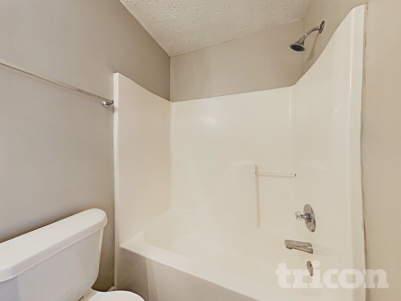 Building Photo - 1417 Stream Walk