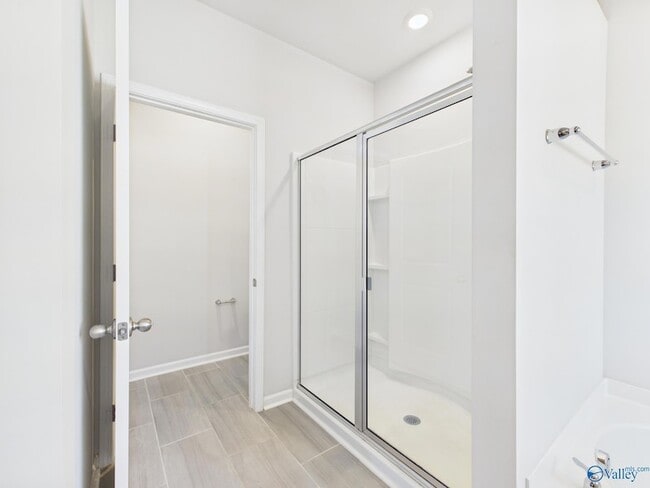 Building Photo - 506 E River Landing Blvd