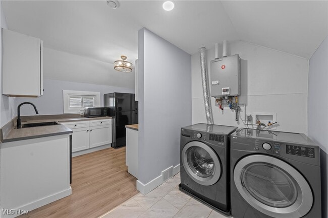 Building Photo - 1426 Starkweather Ave