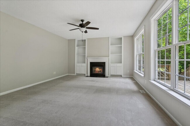 Building Photo - Spacious home in Fernbrook community and J...