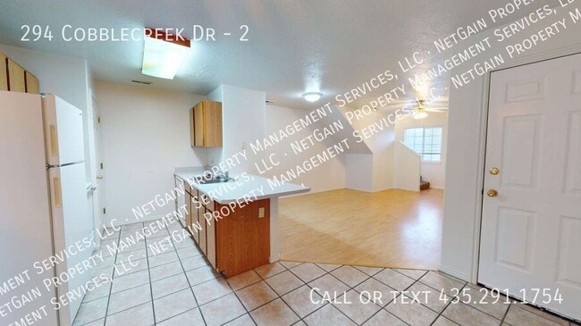 Building Photo - 294 E Cobblecreek Dr