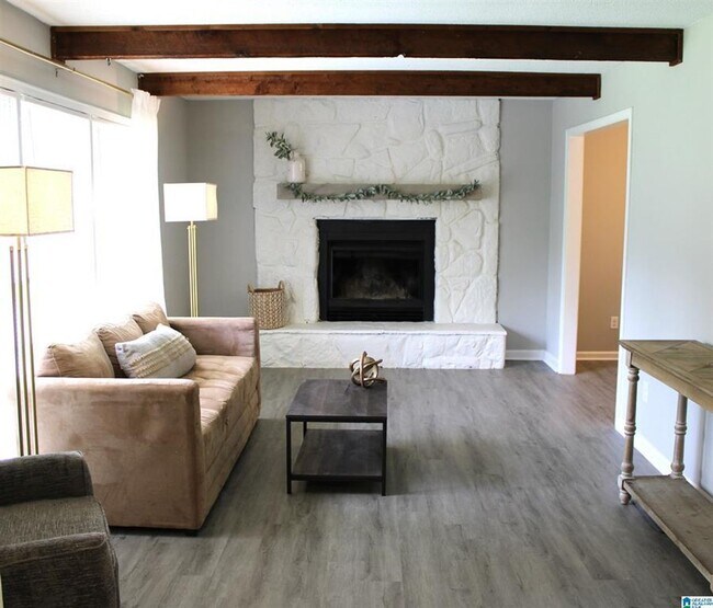 Building Photo - 4 bed, 2 bath in Alabaster