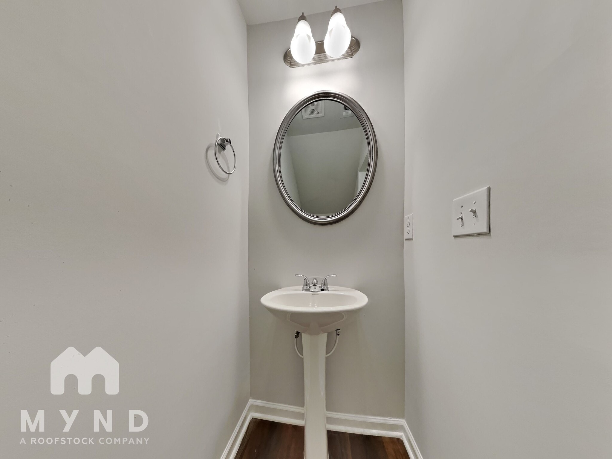 Building Photo - 1834 Carrington Dr