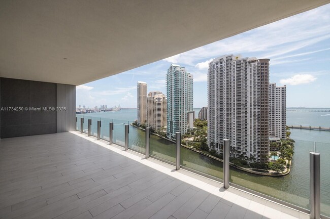 Building Photo - 300 Biscayne Blvd Way