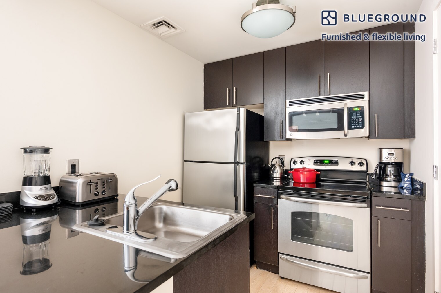 Building Photo - 733 15th St NW