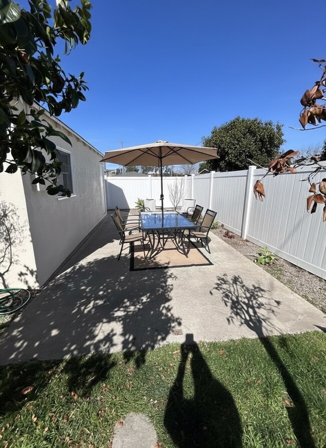 Building Photo - 1776 Anaheim Ave