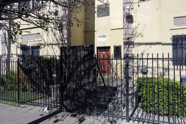 Building Photo - 2817 San Marino St