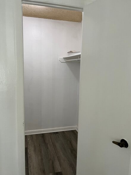 Building Photo - 492 NW 165th Street Rd