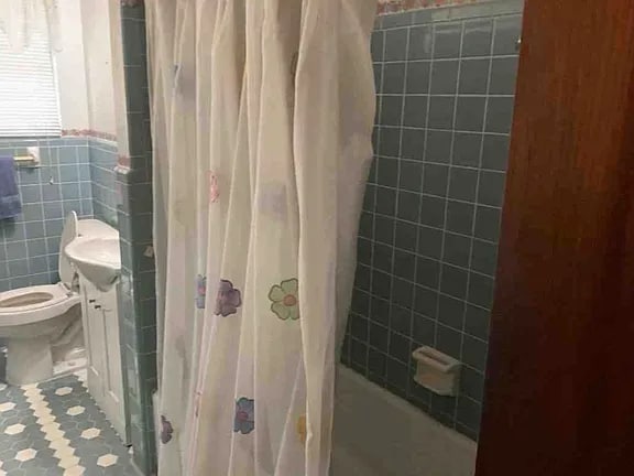 Building Photo - 1477 SE Inglewood Ave