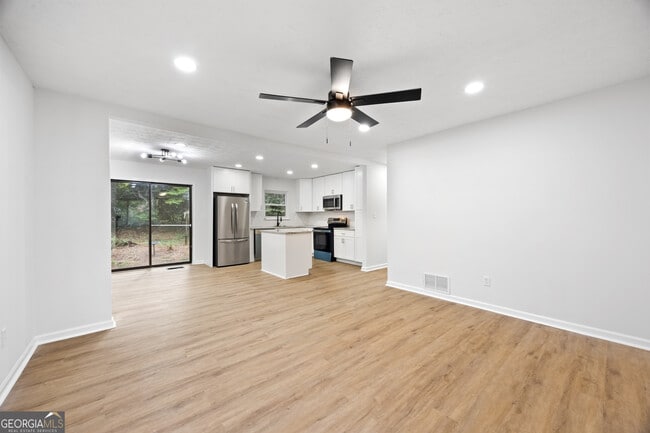 Building Photo - 1517 Colony East Cir