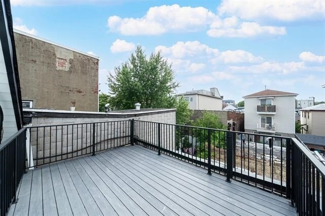 Building Photo - 169 Webster Ave
