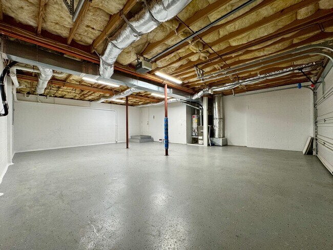 Building Photo - 7564 Passport Dr