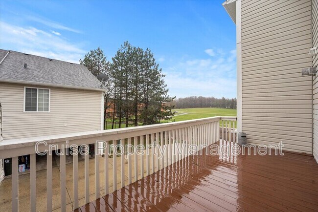 Building Photo - 61 S Treehouse Ln