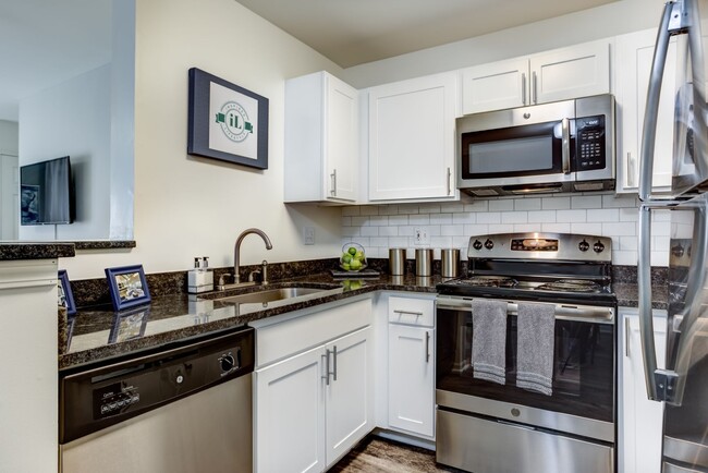 Building Photo - 431 Chopin Ct