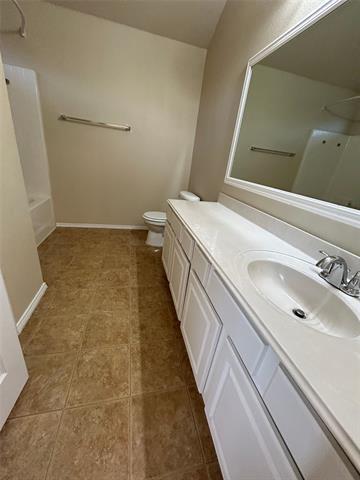 Building Photo - 7628 Hollow Forest Dr