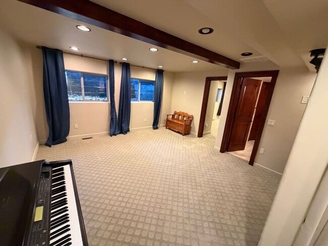 Building Photo - Beautiful Bountiful Home Near Temple & Mueller Park – Prime Location