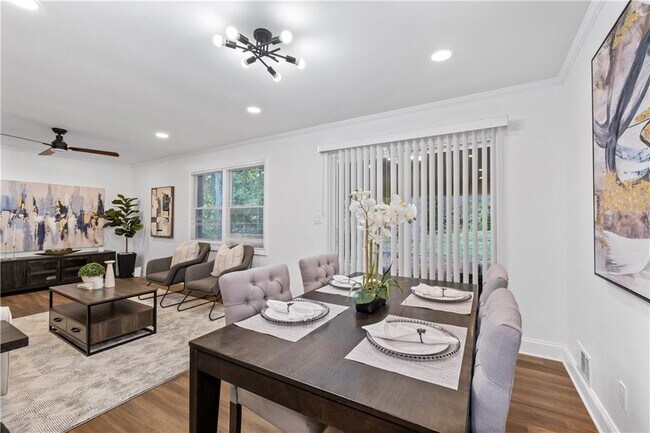 Building Photo - 3144 Flamingo Dr