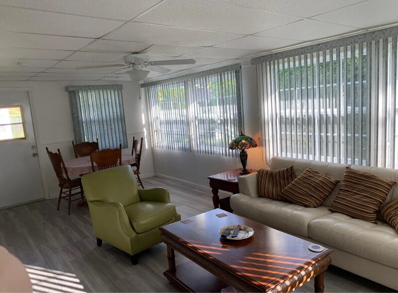 Building Photo - 6232 Morning Ave