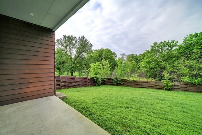 Building Photo - 5312 Agatha Cir