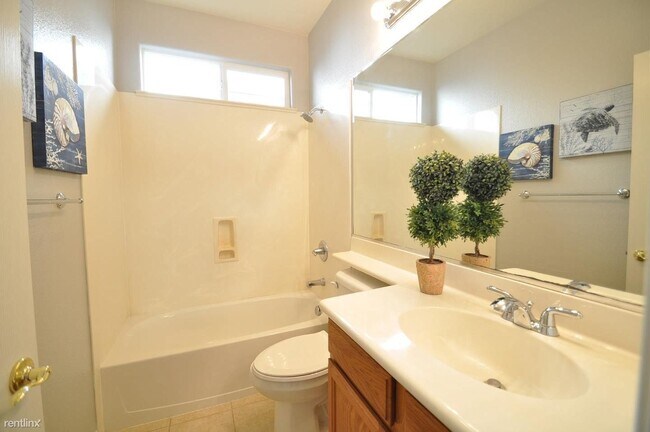 Building Photo - 1612 Salamoni Ct