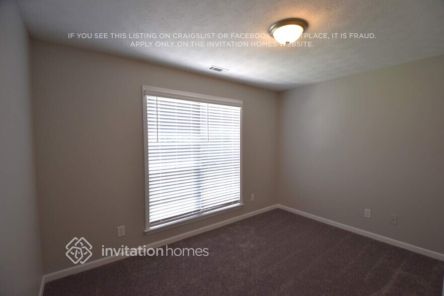 Building Photo - 120 Ferncliff