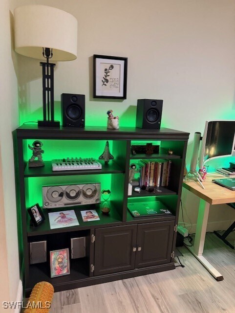 Building Photo - 20730 Country Creek Dr