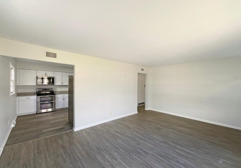 Building Photo - 2828 Shartle St