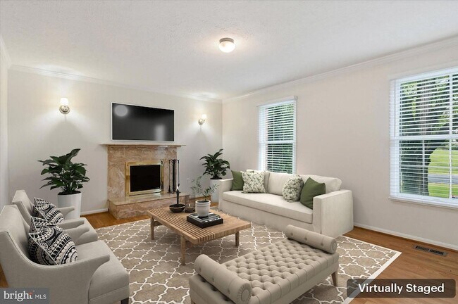 Building Photo - 9708 Locust Hill Dr
