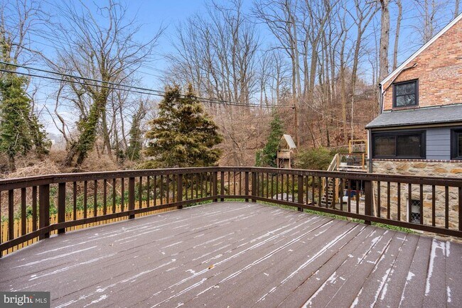 Building Photo - 3209 19th Rd N