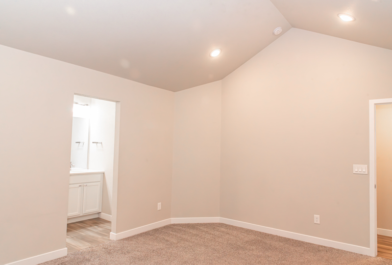 Building Photo - 970 S Knox Dr