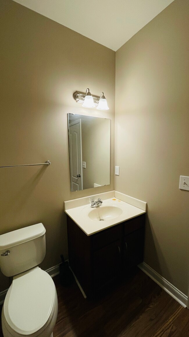 Building Photo - 16300 Brookfield View Ct