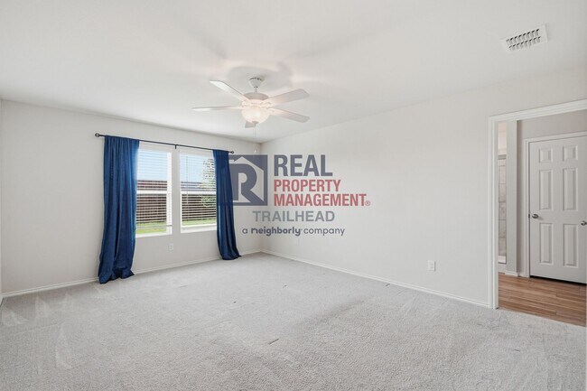 Building Photo - Modern 4-Bedroom Home in Newberry Point