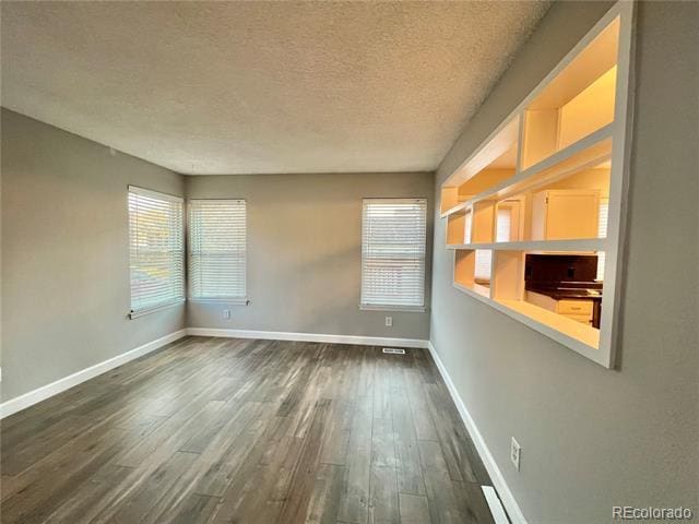 Building Photo - 652 Longfellow Ln