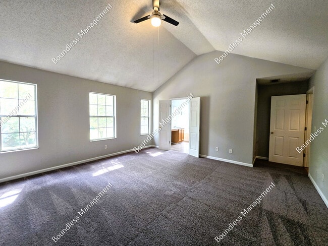 Building Photo - 2261 Charleston Pointe SE