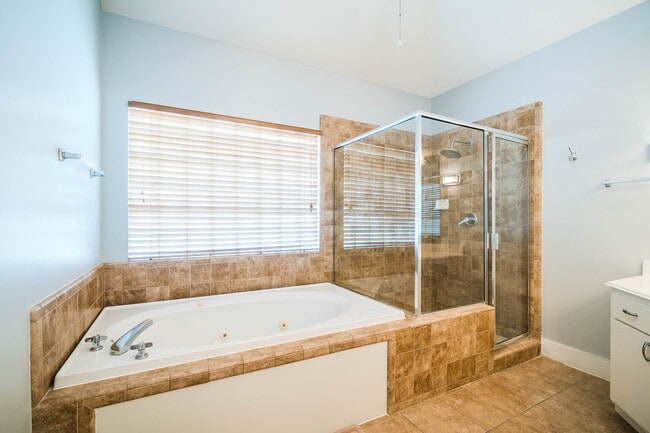 Building Photo - 3702 Omeara Dr