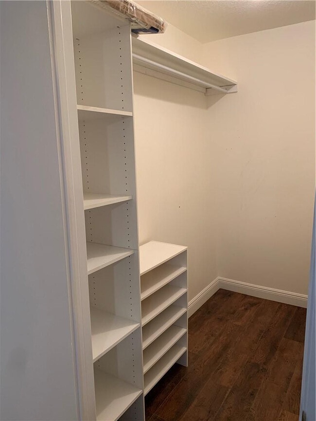 Building Photo - 2942 SW 22nd Cir