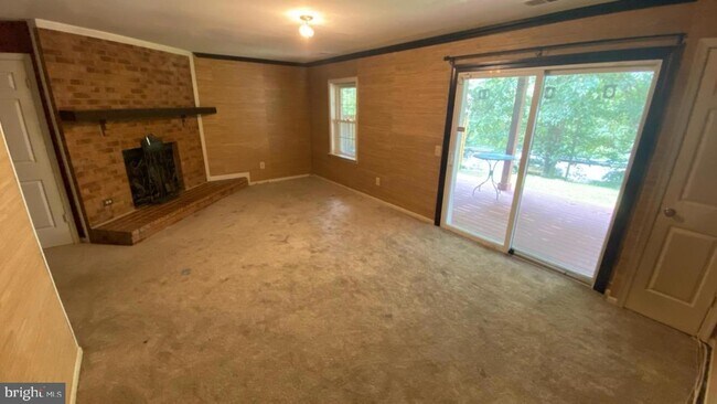 Building Photo - 8915 Grandstaff Ct