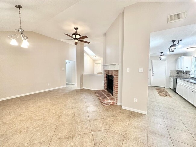 Building Photo - 11614 Easterling Dr