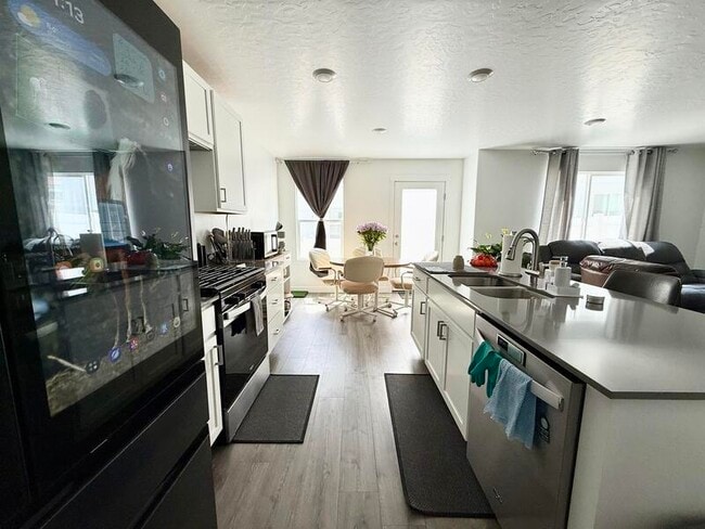 Building Photo - 3799 Bingham Mine Dr