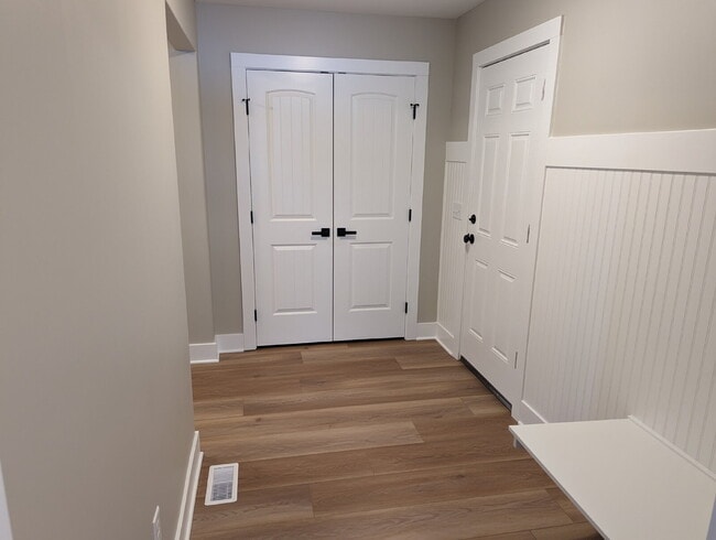 Building Photo - Recently Built 4 Bedroom, 2.5 Bath Duplex in Grandville