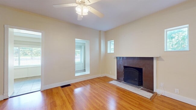 Building Photo - 7030 Clayton Rd