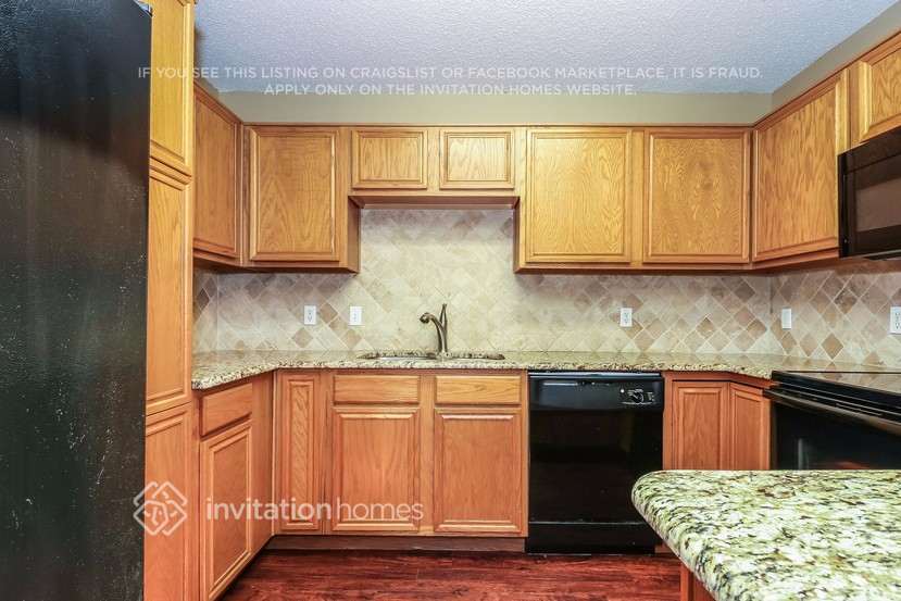 Building Photo - 5813 Northfield Dr