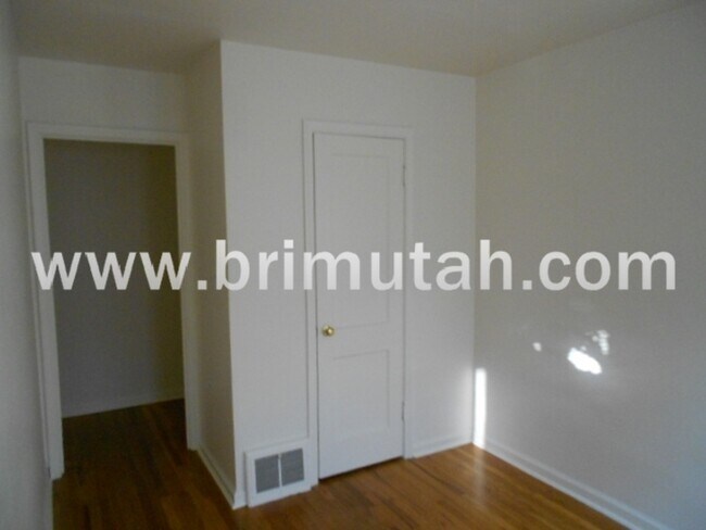 Building Photo - 1189-1191 S 1100 E