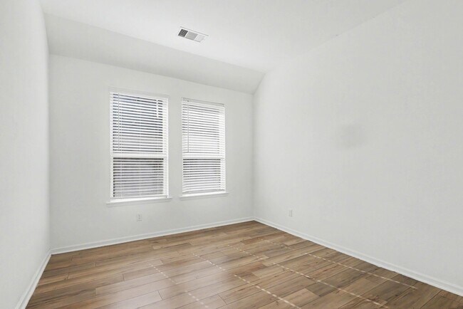 Building Photo - 9407 Sea Star Ln