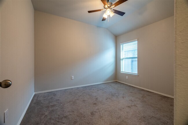 Building Photo - 15054 Paddock Point Ln