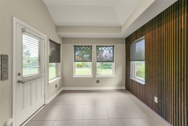 Building Photo - 10919 Walts Run Ln