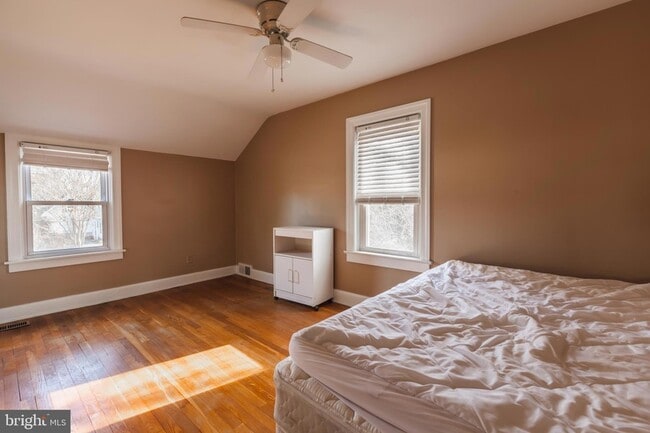 Building Photo - 23 Sunset Rd